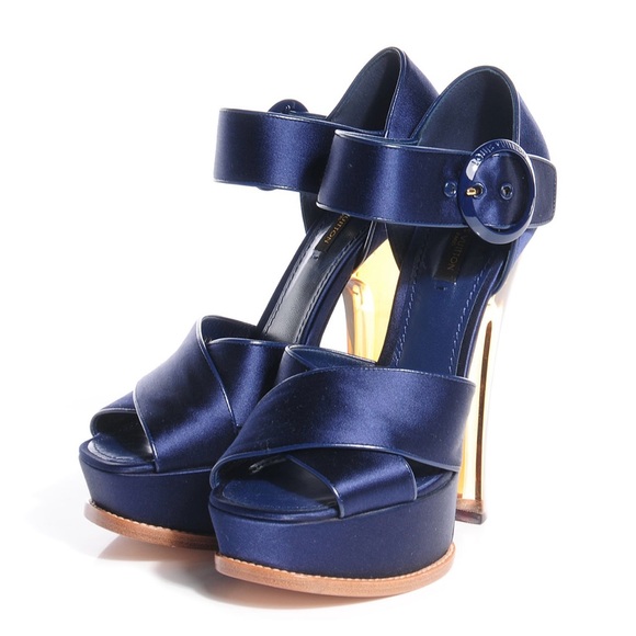Louis Vuitton Blue Satin platform sandals - Picture 11 of 12